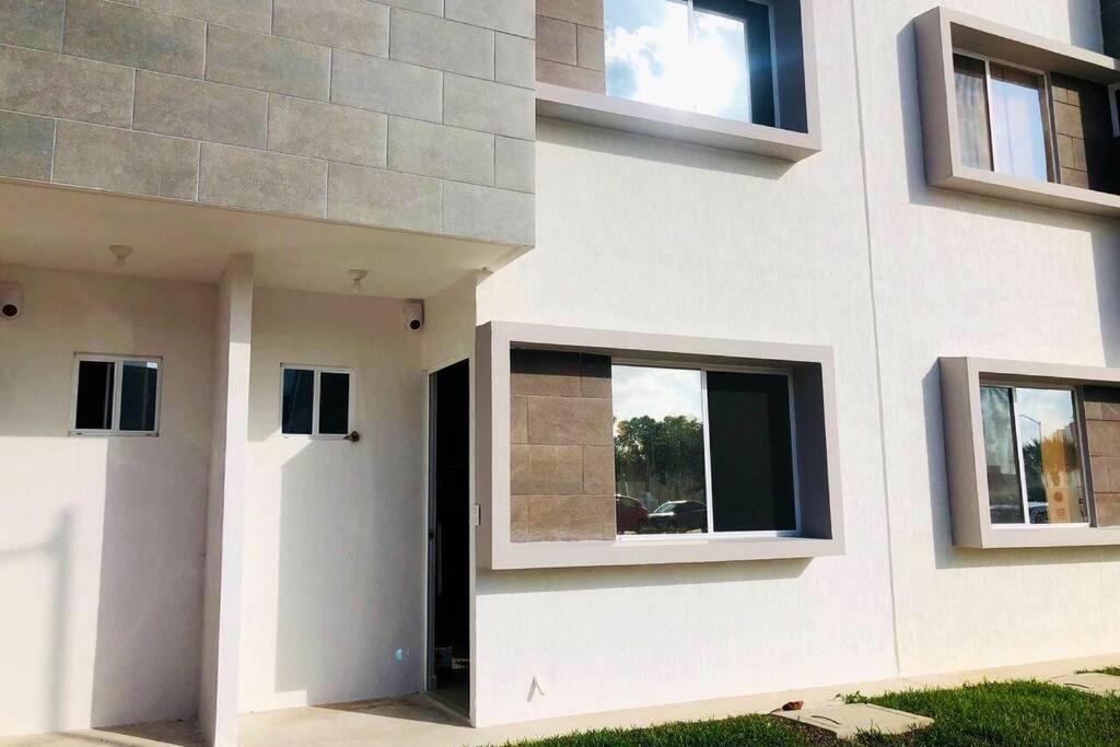 El Hogar que deseas para vacacionar. Cancún Exterior foto