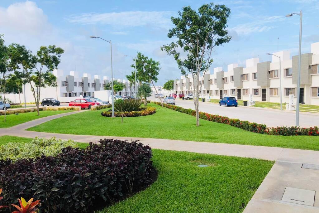 El Hogar que deseas para vacacionar. Cancún Exterior foto
